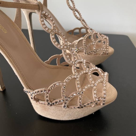 Sergio Rossi Suede and Crystal T Strap Heels Size 39 - Picture 7 of 11
